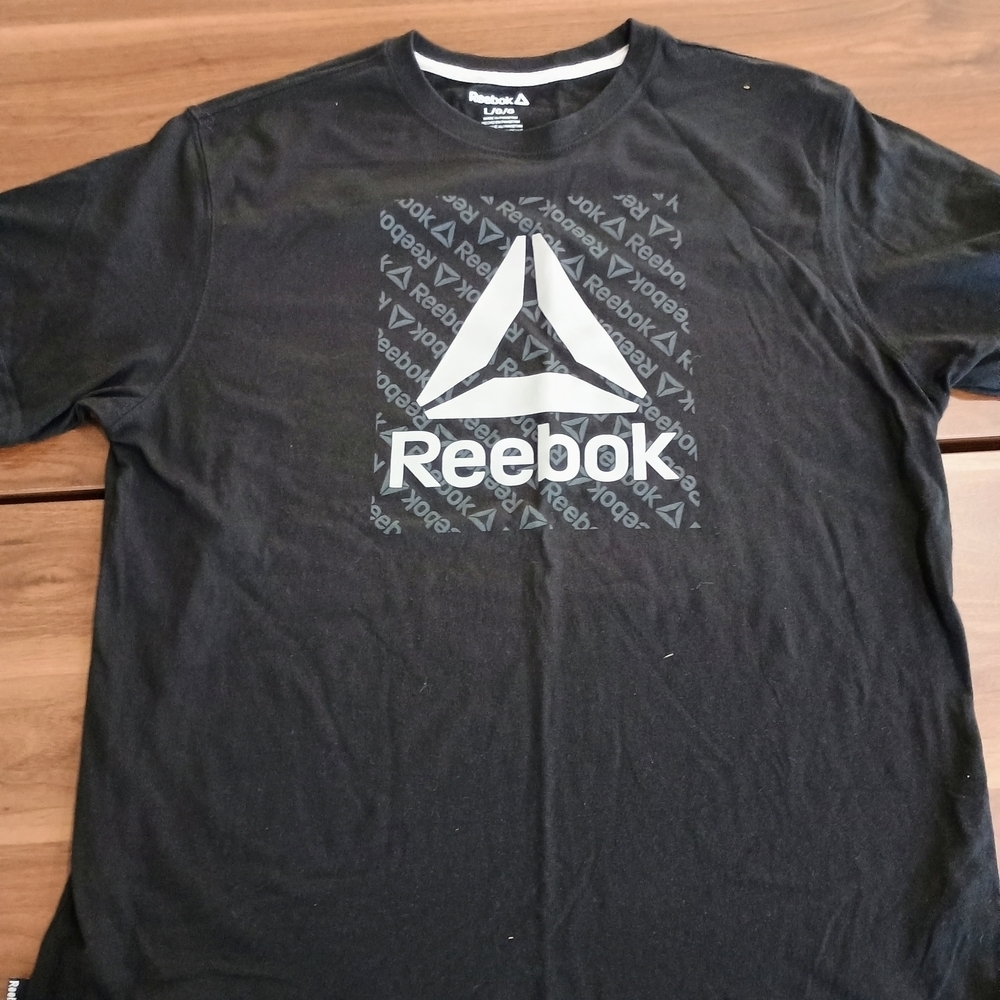 Reebok Men's Black T-Shirt